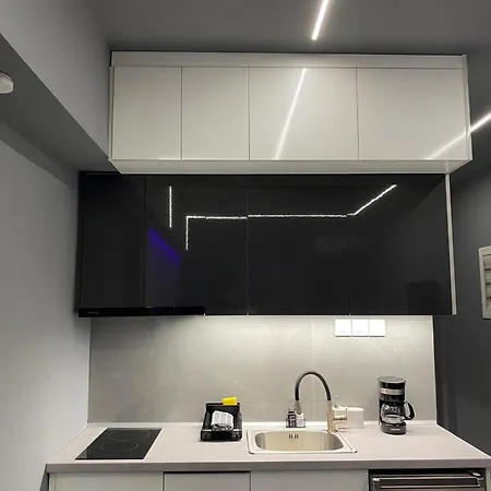 شقة Crystal Grey Elite 3