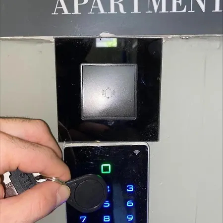Апартамент Crystal Grey Elite 3 *